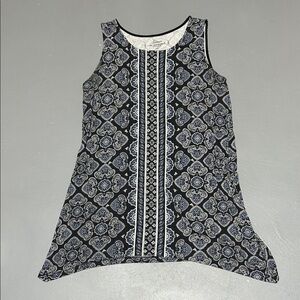 Soma Soft and Stretchy Patterned Tank Top Style Shirt 
(Women’s Size Large)